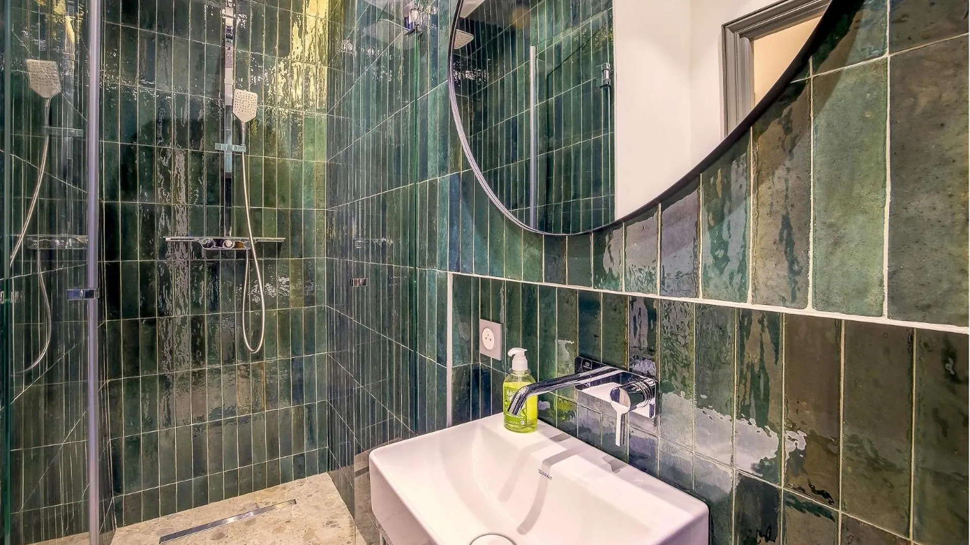 Maison Bianchi - Hotel Des Postes Nice 0*,